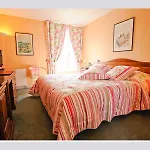 Dormy House Отель