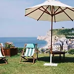 Dormy House Отель