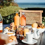 Dormy House 4*