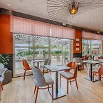 Dormy House 4*