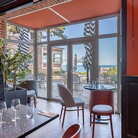 Dormy House Hotel 3*