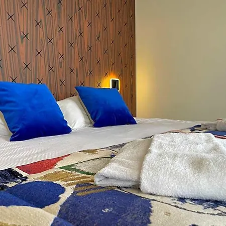 Dormy House 4*