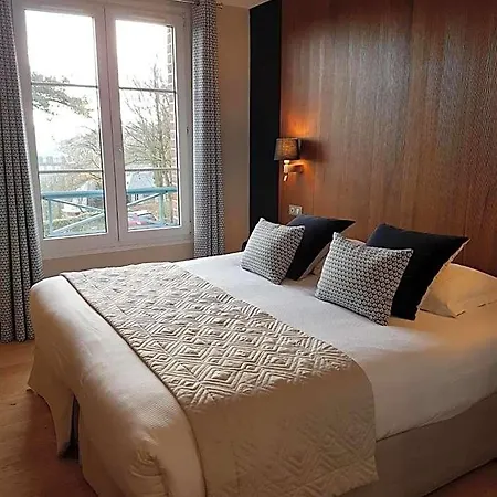 Dormy House Hotel