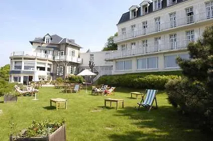 Dormy House 4*