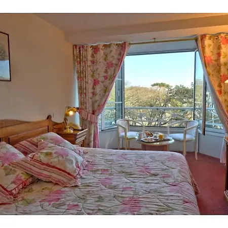 Dormy House 3* Ετρετά