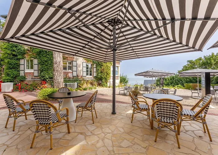 Dormy House Hotel 3*