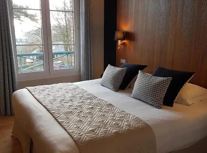 Hotel Dormy House 3*